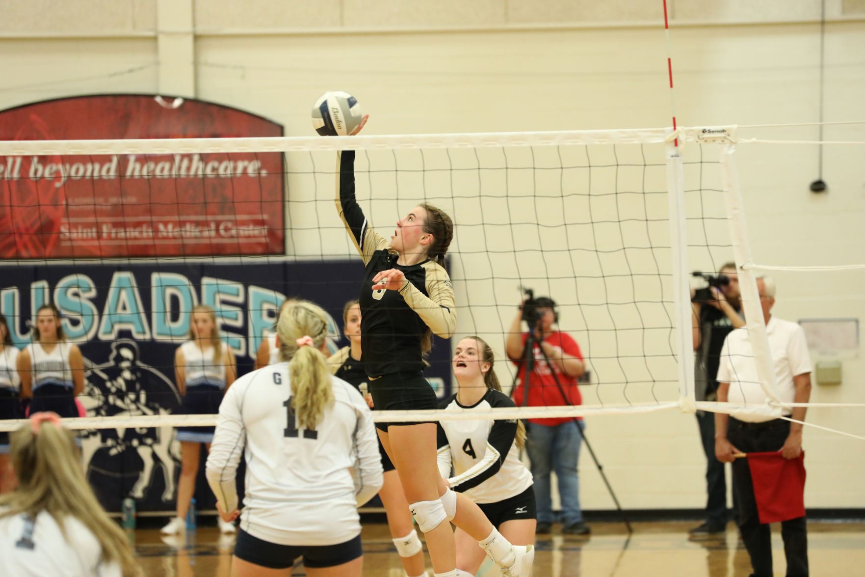 Outtakes_100419_ginwvball33_zlm.JPG
